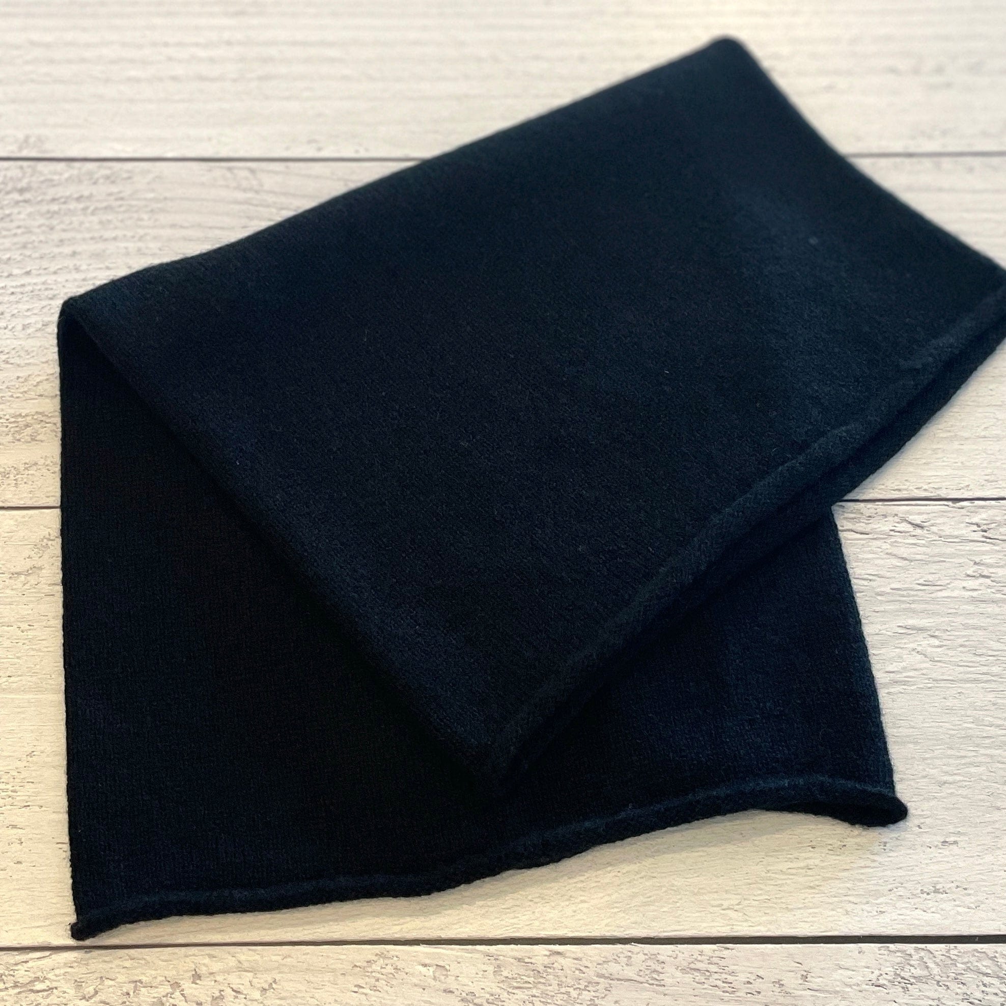 Black Cashmere Featherweight Snood - Solid - PORCH